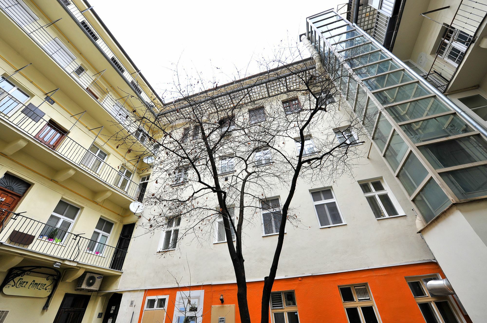 Aplend City Laurinska 11 Братислава Екстер'єр фото